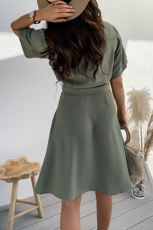 Casual Solid Buckle With Belt Turndown Collar Dresses