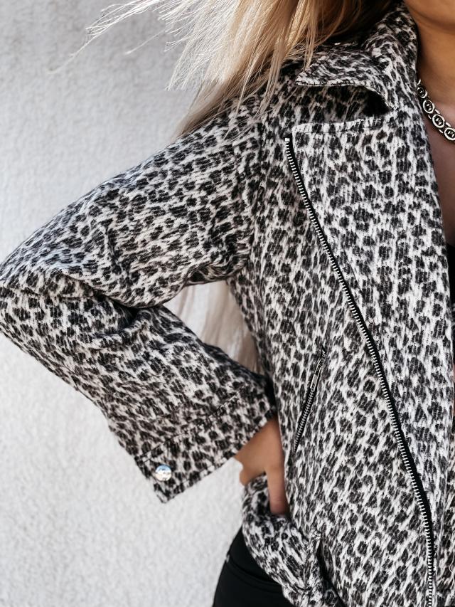 Zipper Closure Belted Collar Leopard Jacket