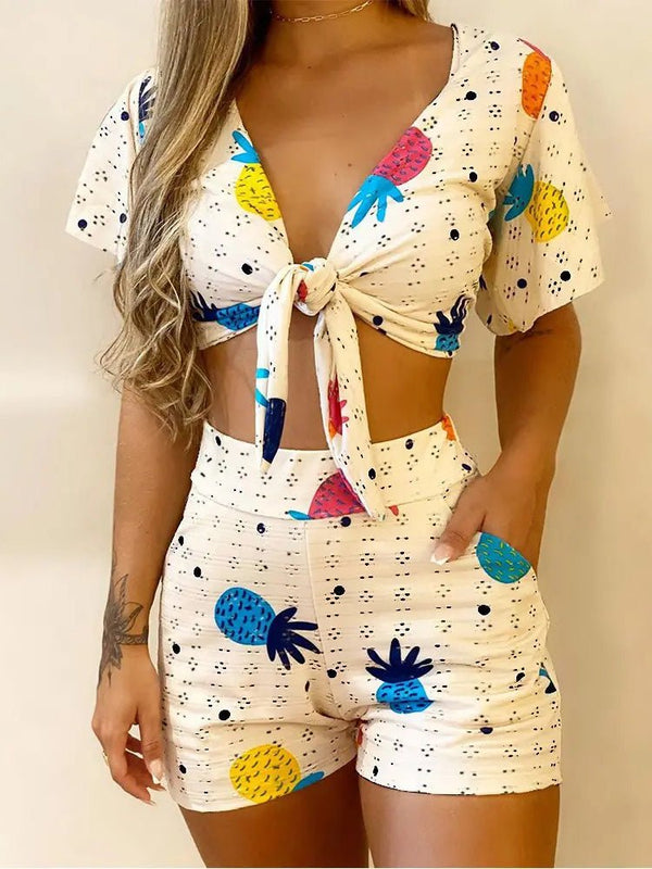 Women's Sets Printed V-Neck Knotted Crop Top & Shorts Two-Piece Set